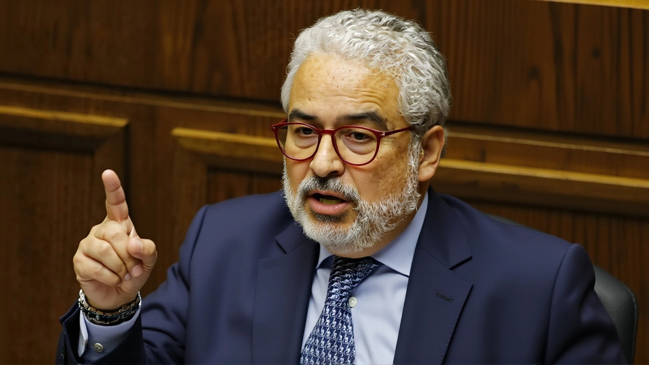 Luis Hermosilla defiende a Miguel Crispi en el escándalo de las fundaciones
